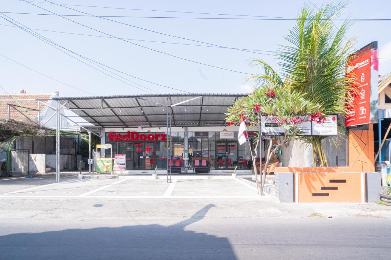 Reddoorz Syariah At Winong Nganjuk Hotel Exterior foto