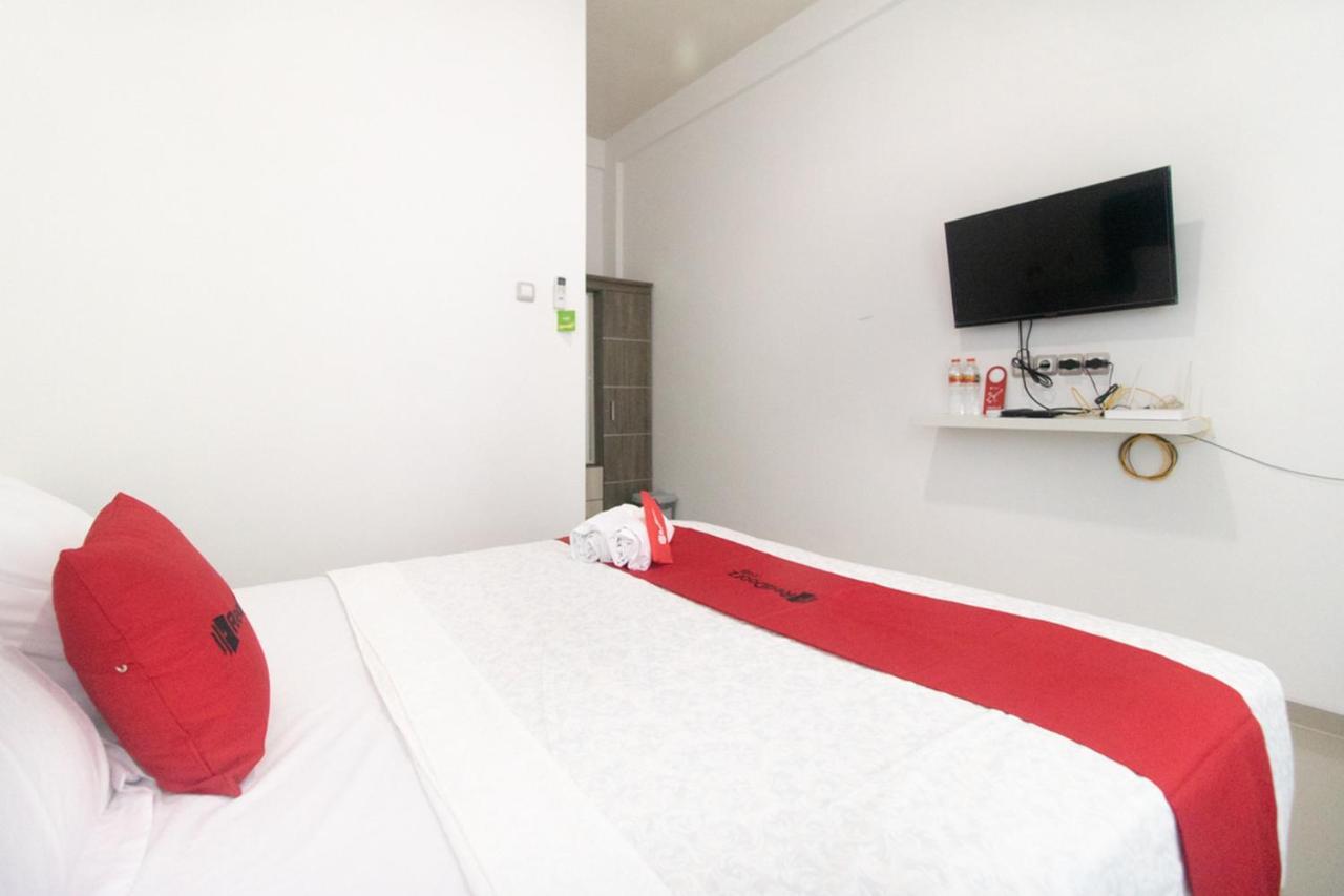 Reddoorz Syariah At Winong Nganjuk Hotel Exterior foto